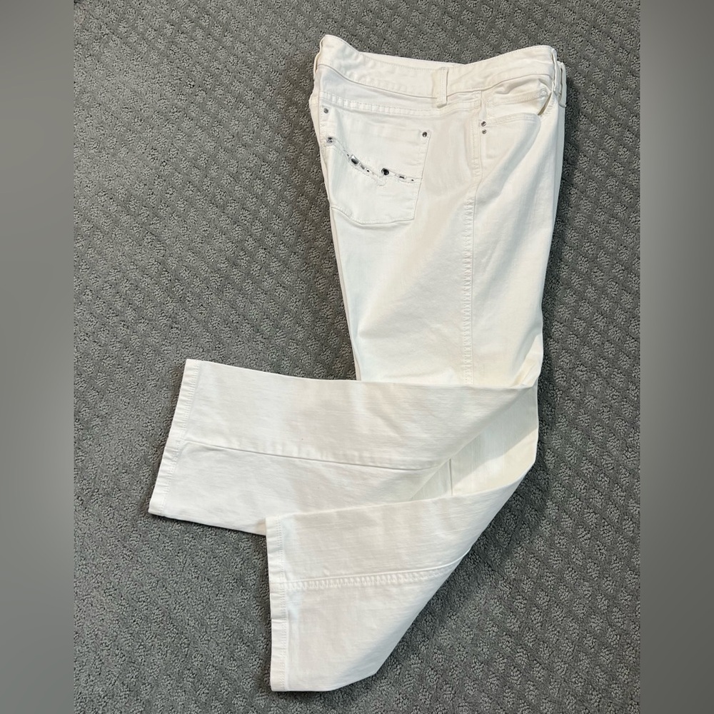 White House Black Market white jeans with jewel stone adorned back pockets - Picture 7 of 9